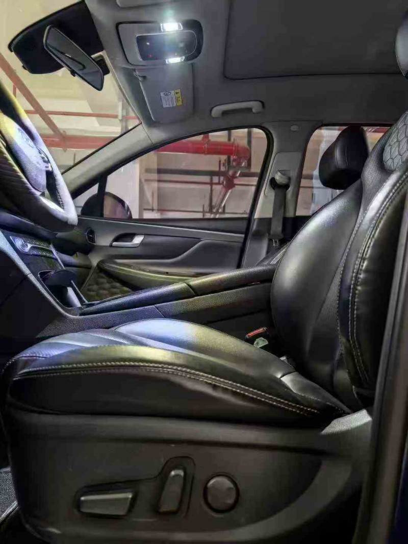 延安20年现代新胜达4