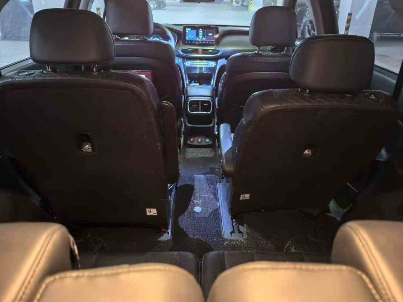 延安20年现代新胜达6