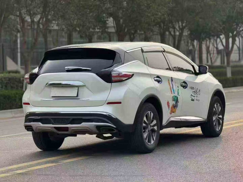 榆林18年日产楼兰8