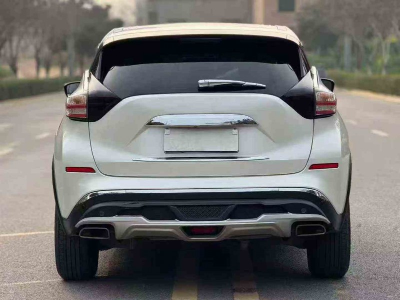 榆林18年日产楼兰9