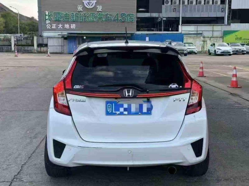 江门16年本田飞度9