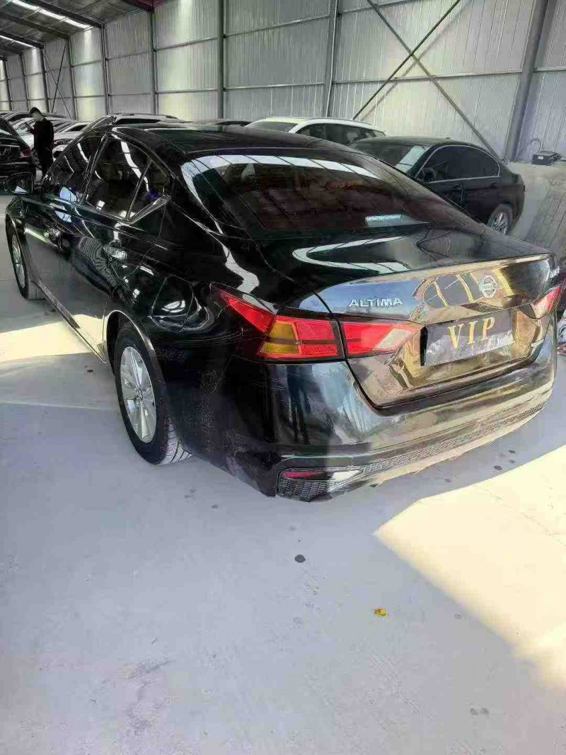 天津21年日产天籁8