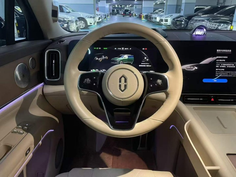 广州24年华为智选问界5