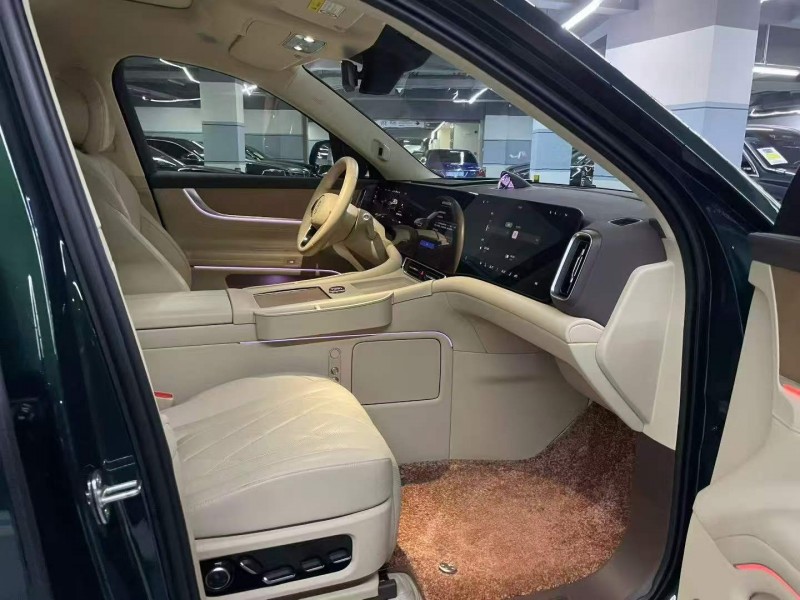 广州24年华为智选问界8