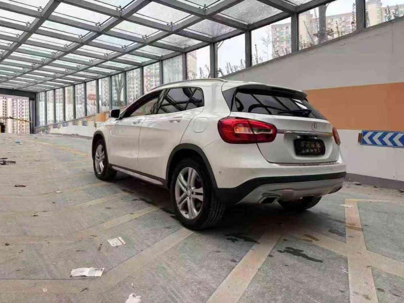 淮安15年奔馳GLA7