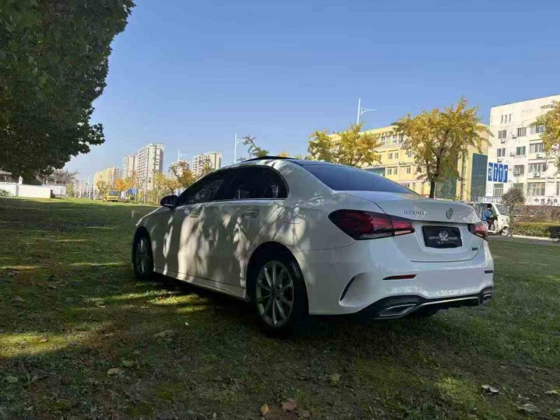 連云港21年奔馳A8