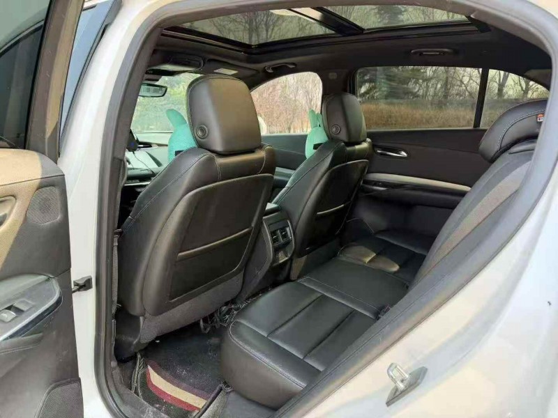 烟台20年凯迪拉克XT45