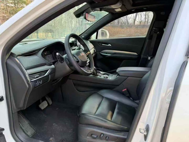 烟台20年凯迪拉克XT46