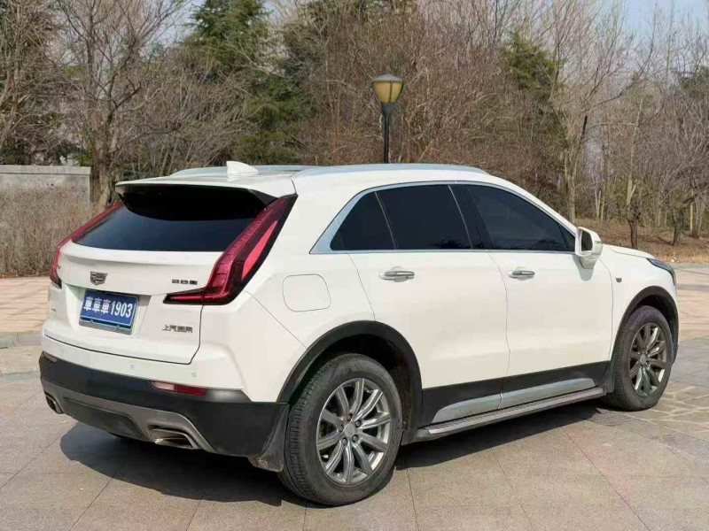 烟台20年凯迪拉克XT48