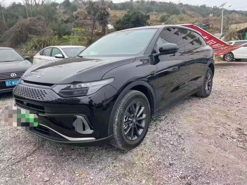 遵义25年零跑汽车C112