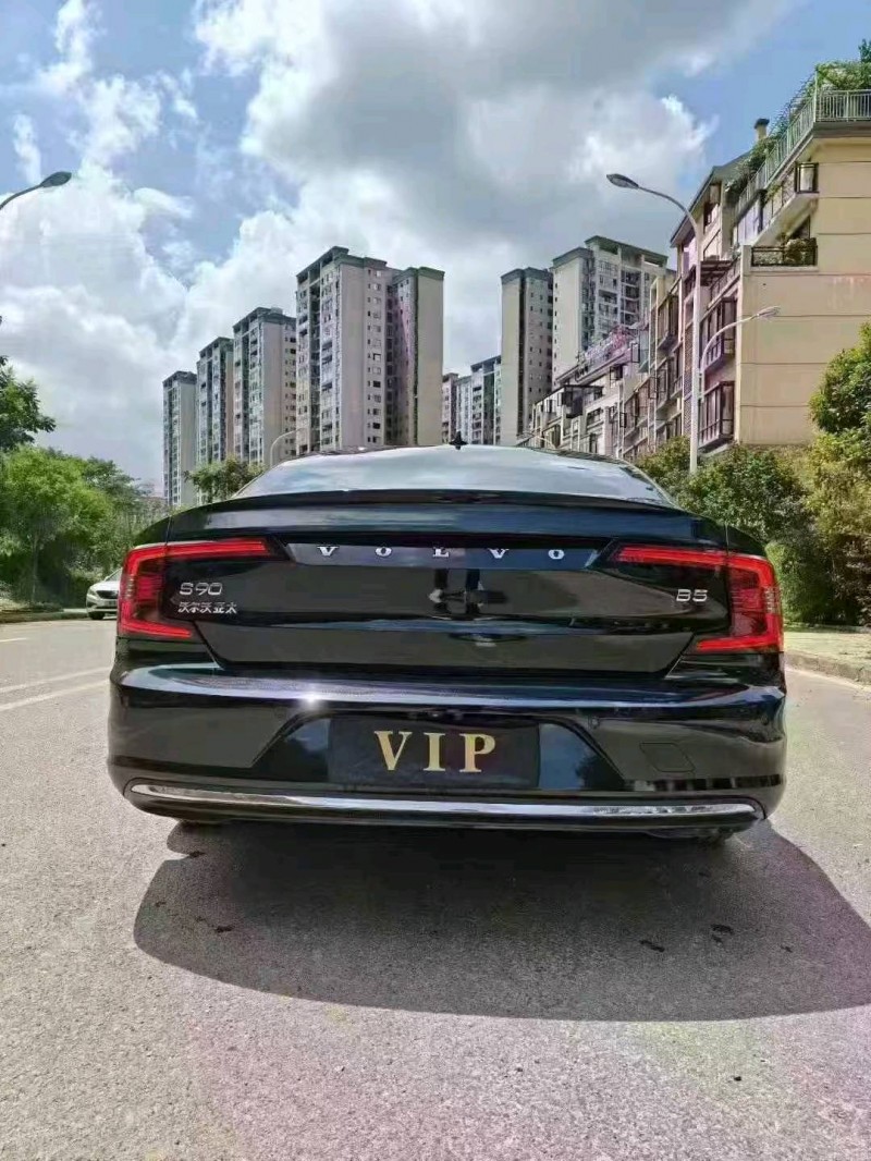 安顺23年沃尔沃S903