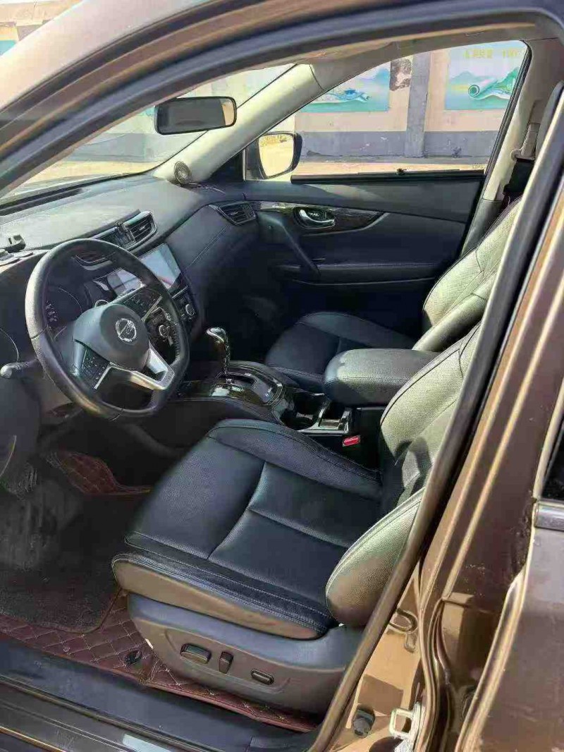 天津21年日产奇骏4