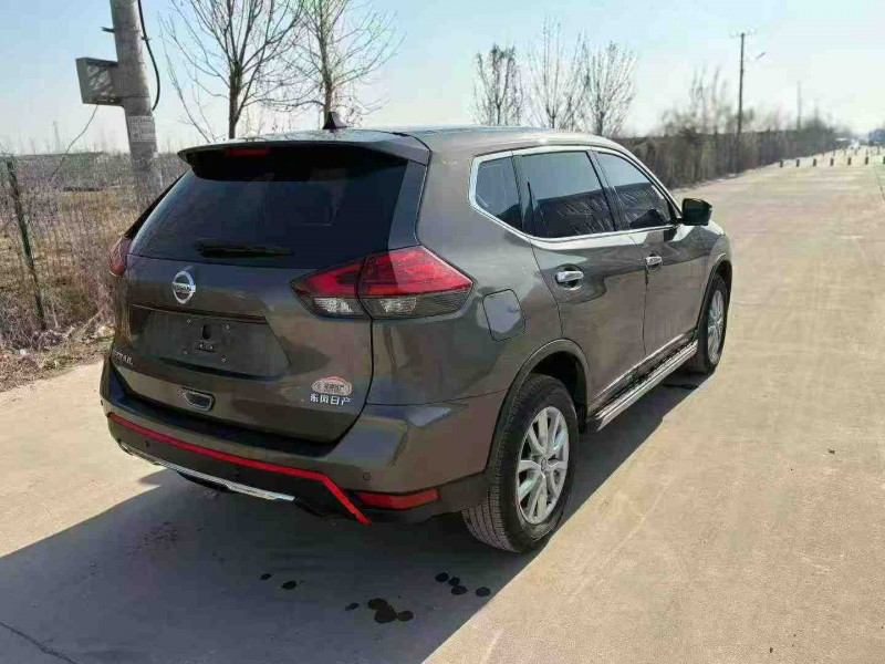 天津21年日产奇骏9