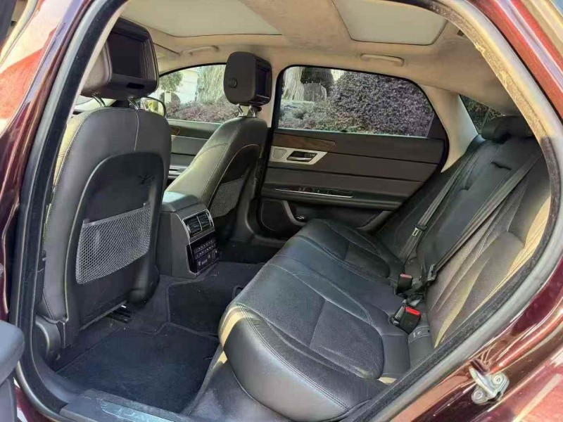 金华18年捷豹XFL7