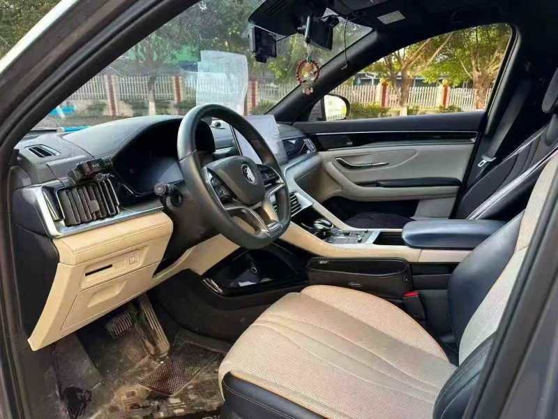 张家界21年比亚迪宋5