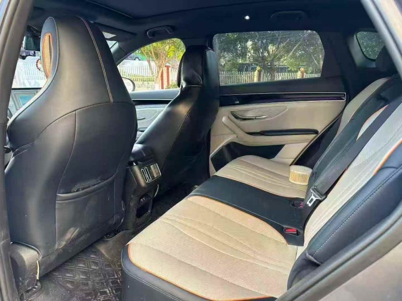 张家界21年比亚迪宋6