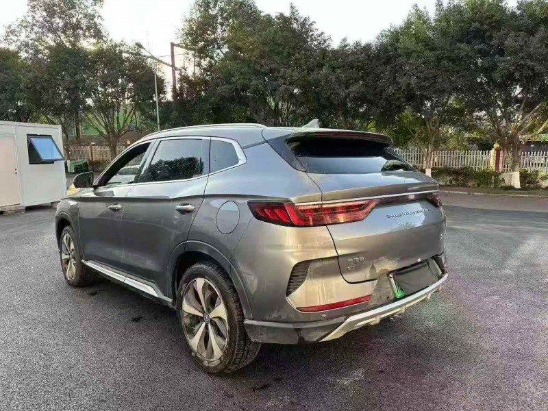 张家界21年比亚迪宋7