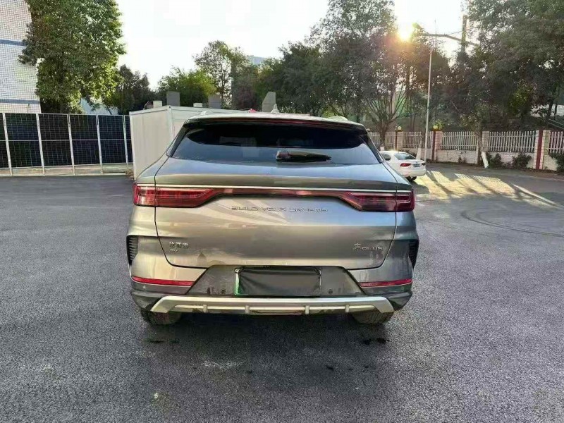 张家界21年比亚迪宋9