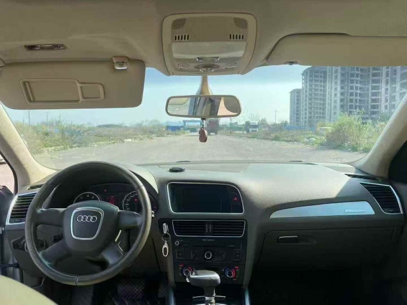 贵港11年奥迪Q54