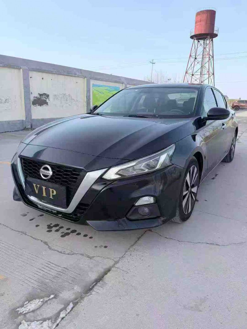 天津21年日产天籁4