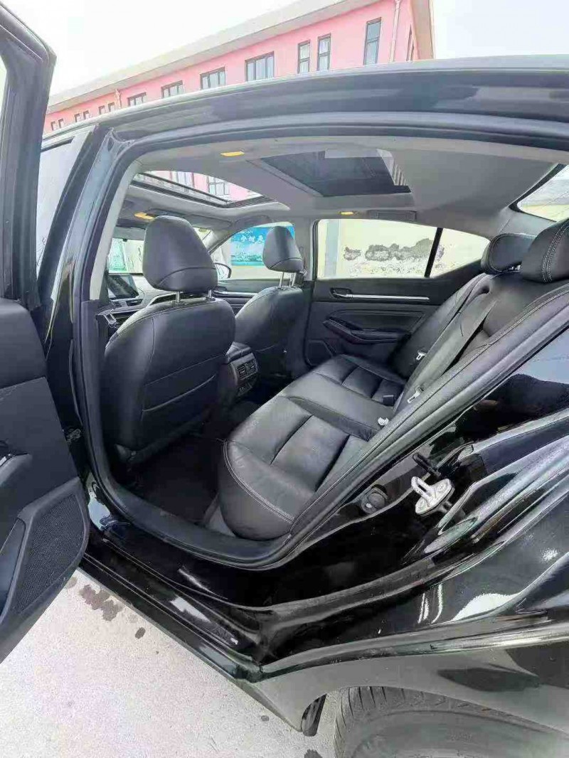 天津21年日产天籁6