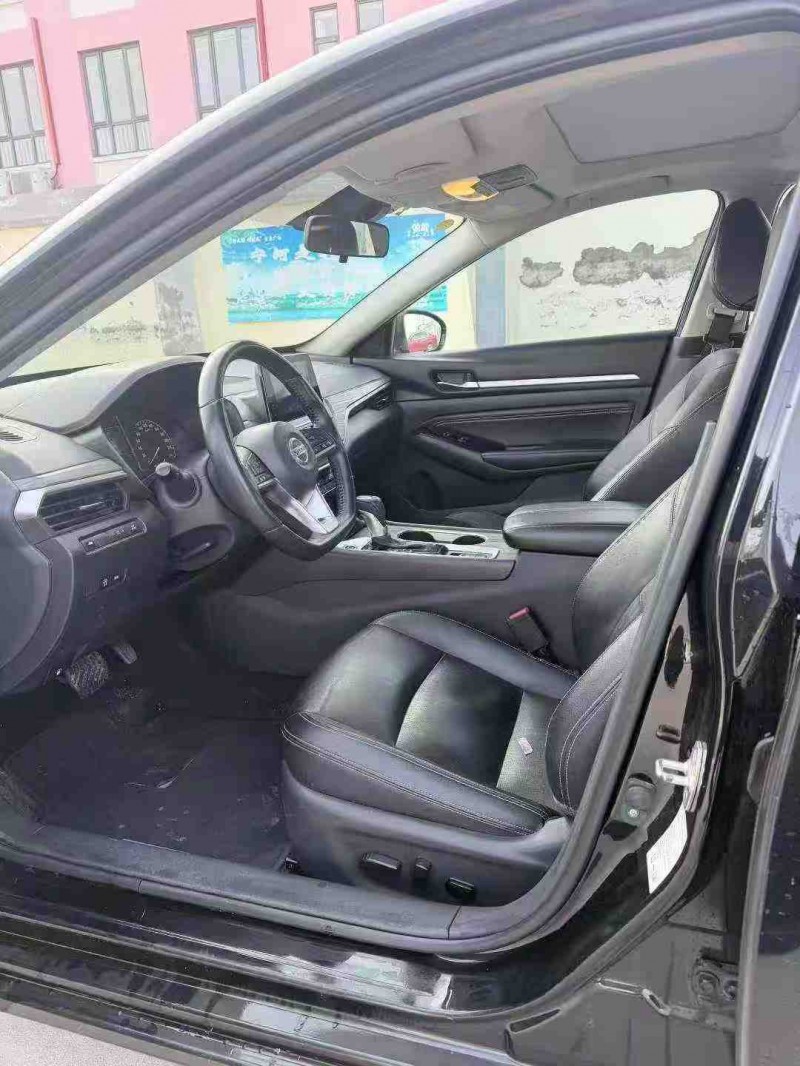 天津21年日产天籁7