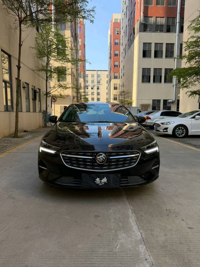 佛山22年别克君威1