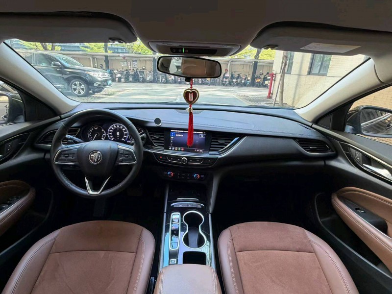 佛山22年别克君威7