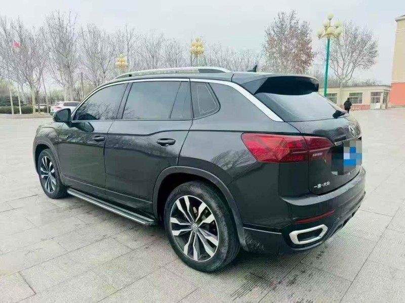 东营21年大众探岳7