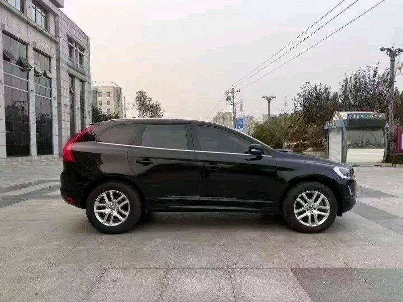 枣庄17年沃尔沃XC606