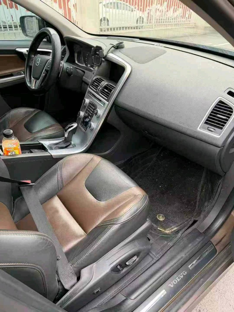 宿迁16年沃尔沃XC609