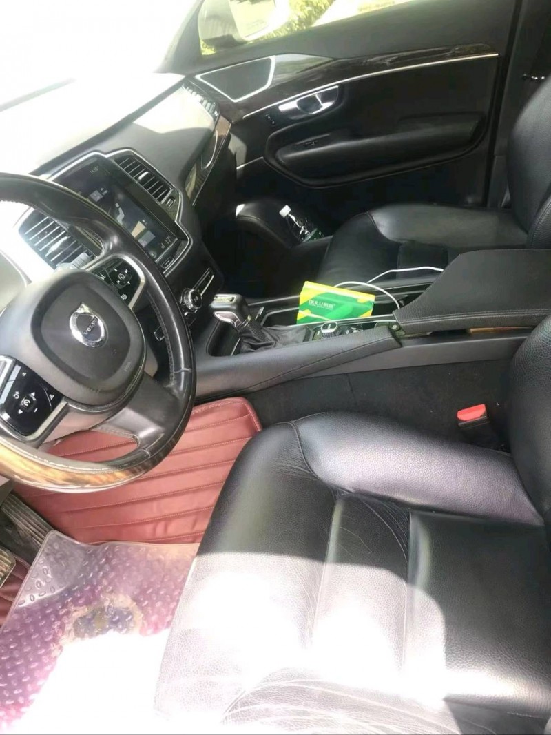 襄阳16年沃尔沃XC906