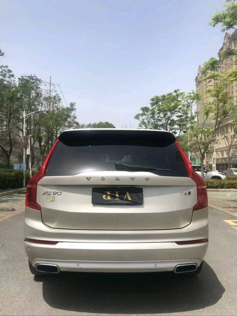 襄阳16年沃尔沃XC907