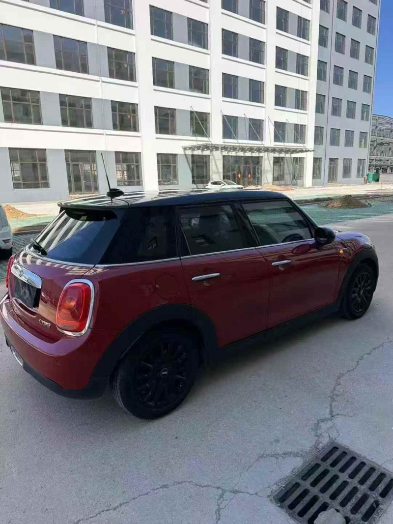 烟台17年宝马迷你8