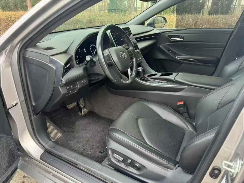 烟台22年丰田亚洲龙6