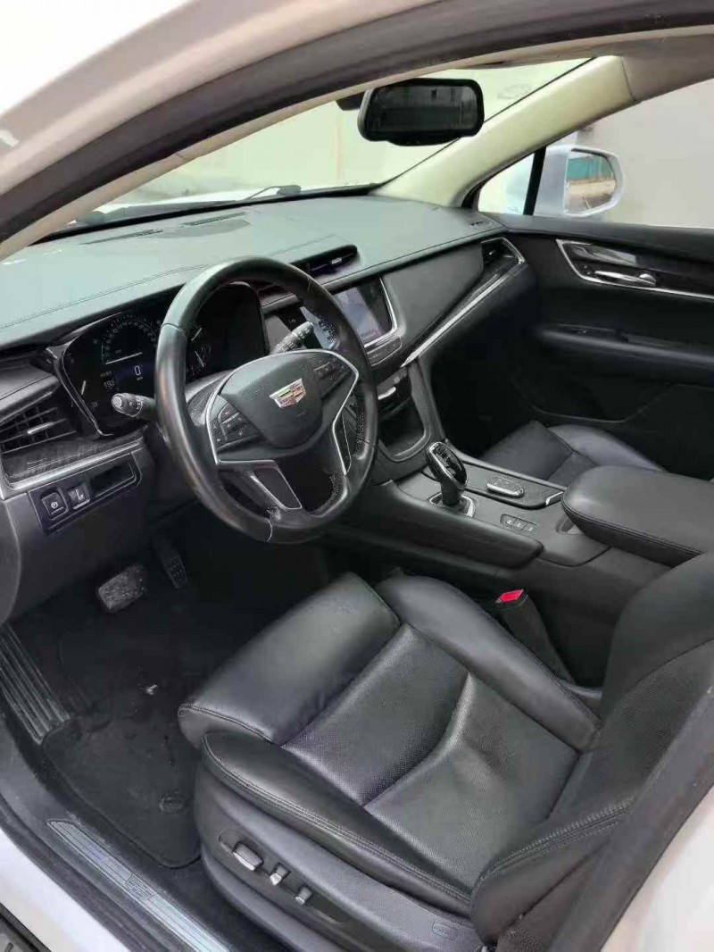 东营17年凯迪拉克XT54