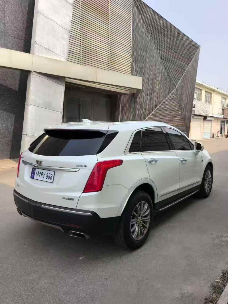 东营17年凯迪拉克XT58