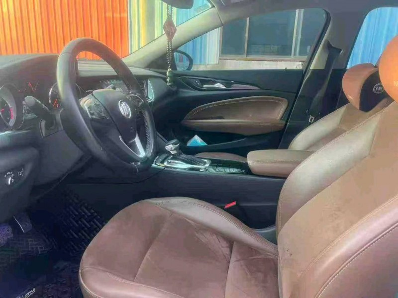 徐州20年别克君威7