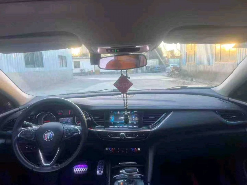 徐州20年别克君威8