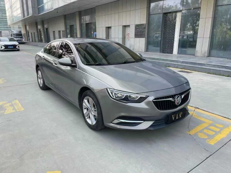 濟寧18年別克君威2