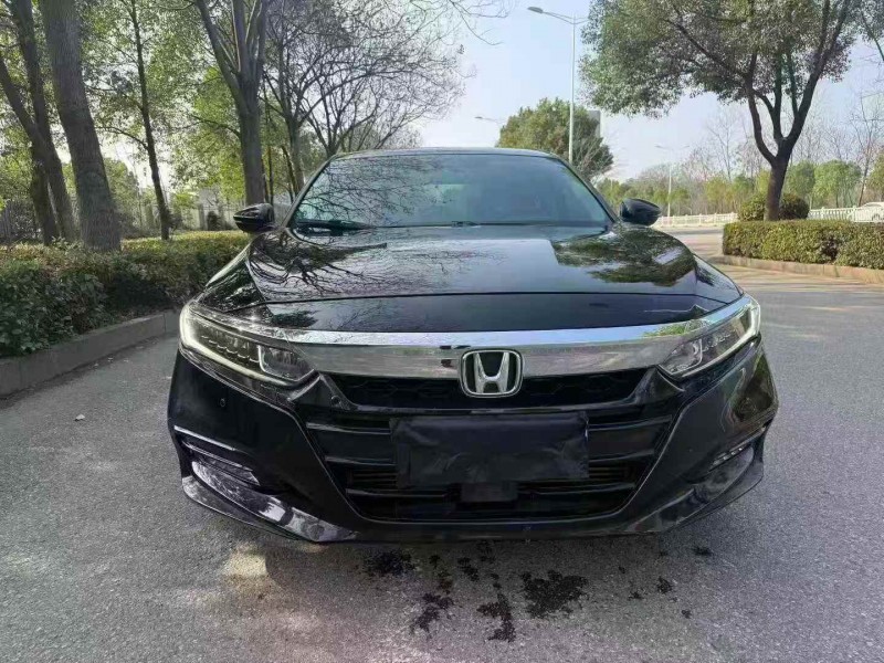 常德21年本田雅阁1