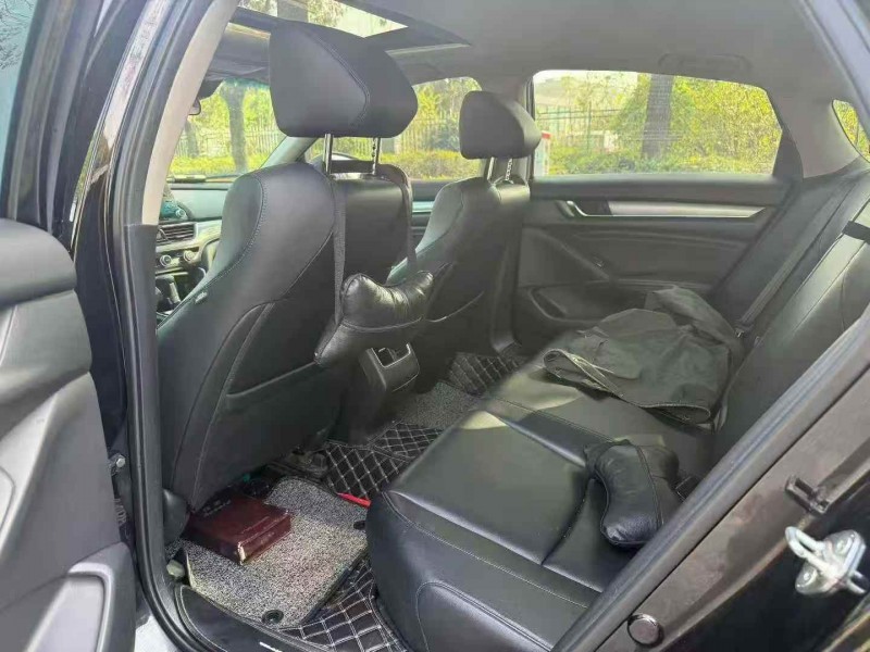 常德21年本田雅阁5