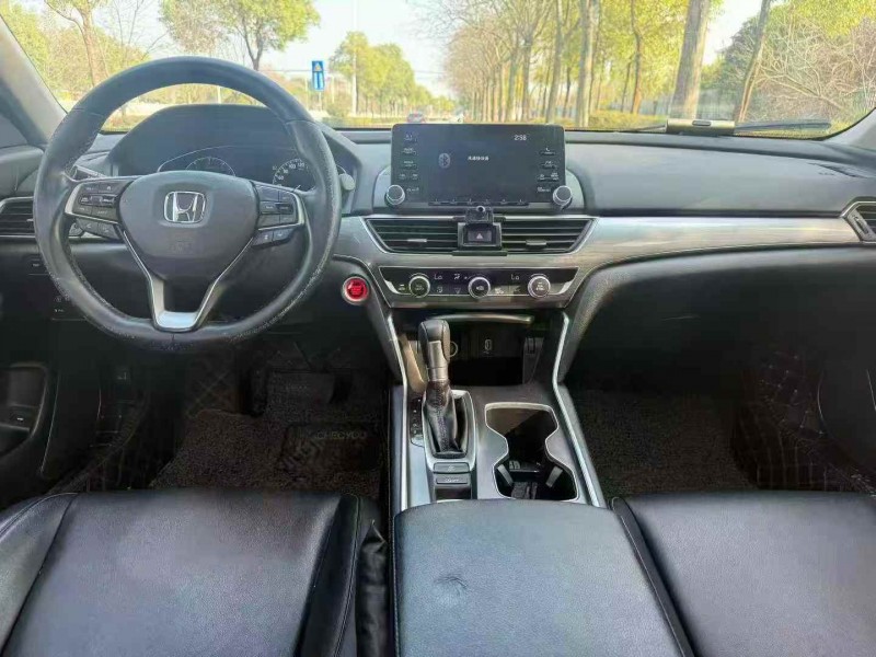 常德21年本田雅阁6