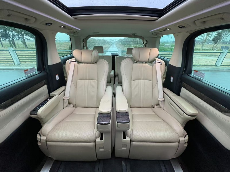 盐城21年丰田埃尔法5