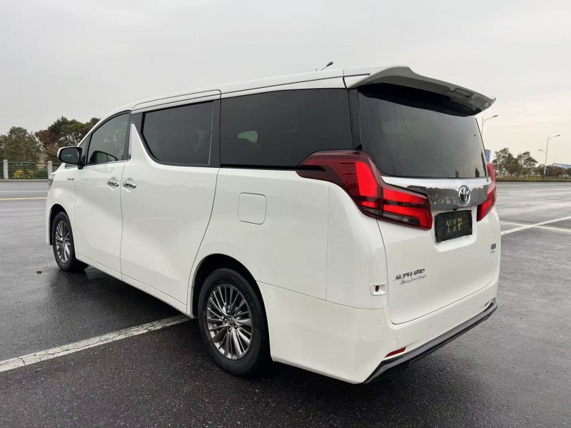 盐城21年丰田埃尔法9