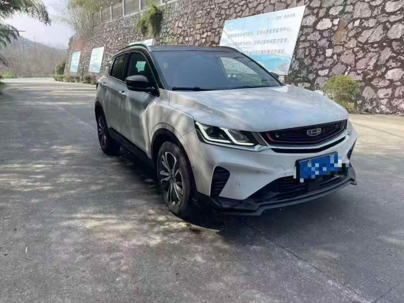 淮南18年吉利缤越3