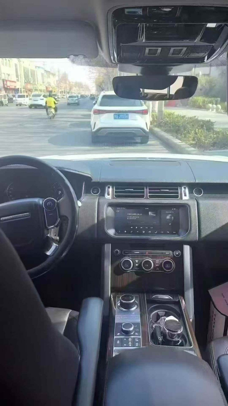 平顶山18年路虎揽胜行政5