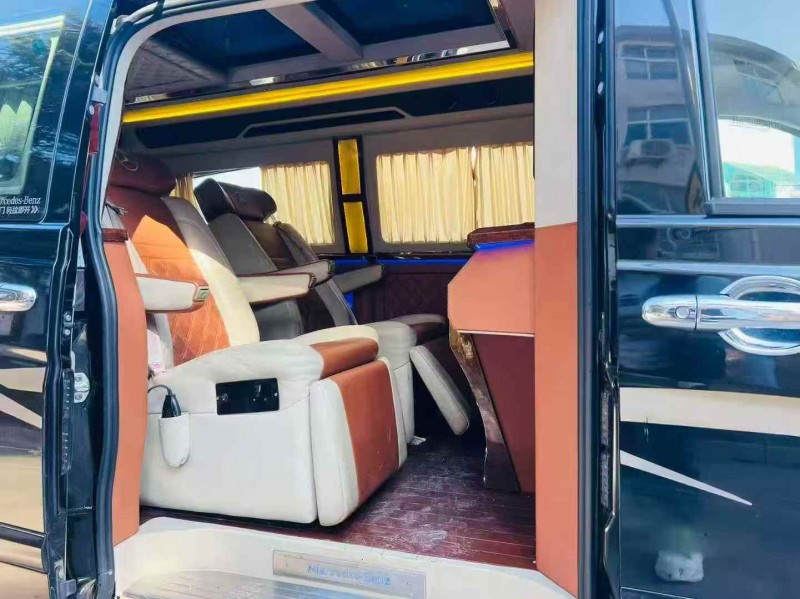 烟台16年奔驰威霆5