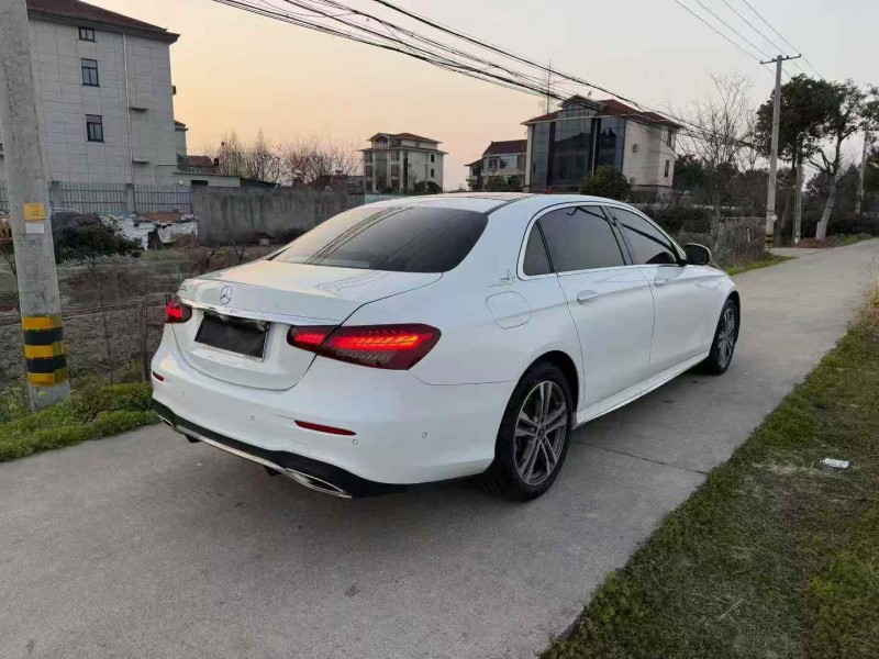 绍兴22年奔驰E7