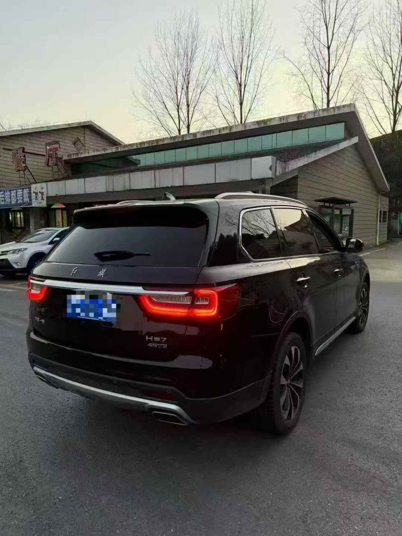 德阳22年红旗HS77